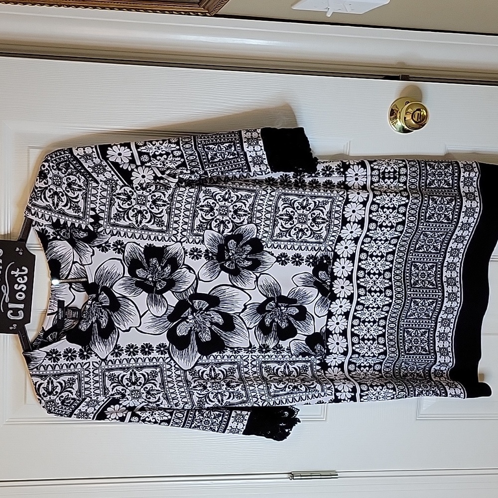 Alfani Petite Large Tunic Blouse Black White Floral